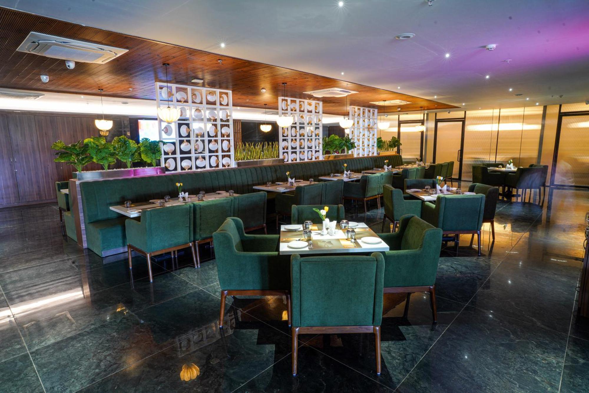 Hotel Tulips Grand Hyderabad Exterior photo